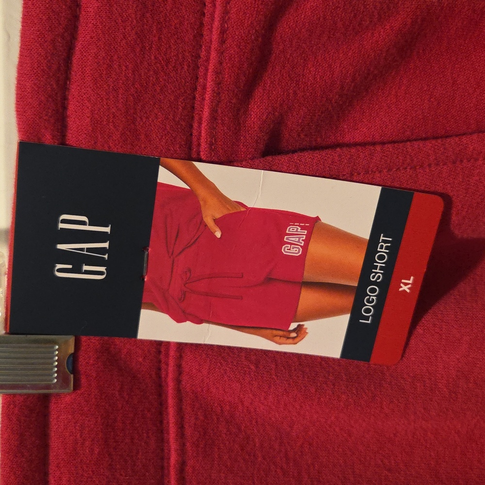 GAP Red Lounge Shorts - Picture 2 of 3